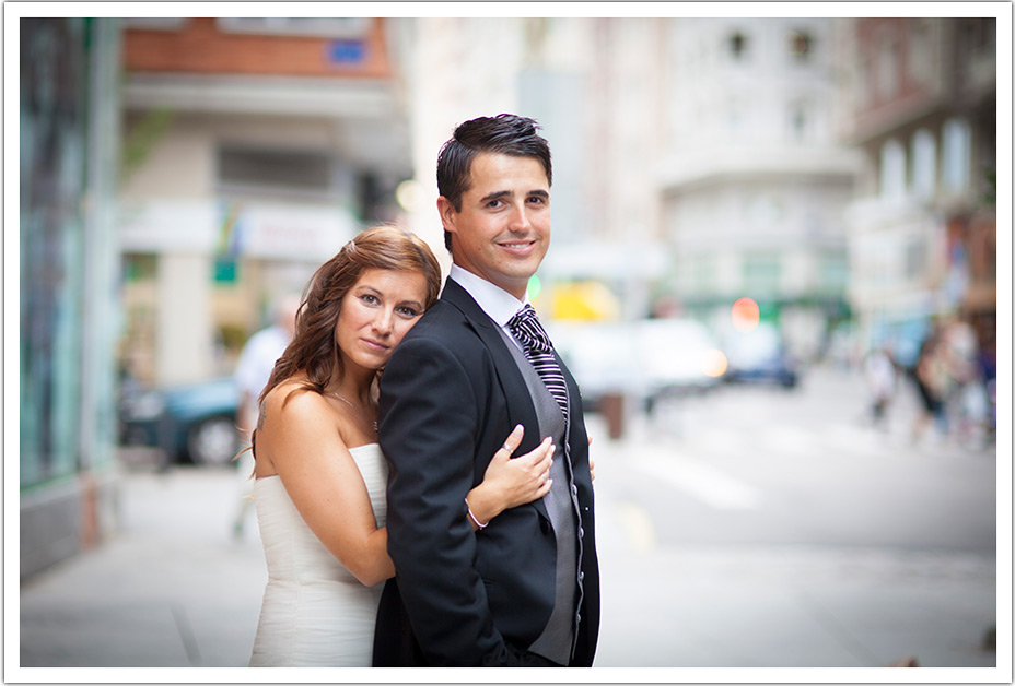 fotografos-bodas-santander-marian-moi-abrazo-ella