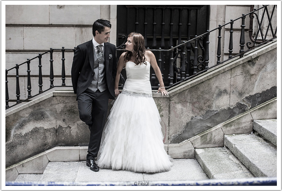 fotografos-bodas-santander-marian-moi-escaleras