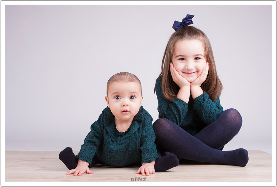 fotografos-niños-santander-cantabria-elia-vera-sentadas