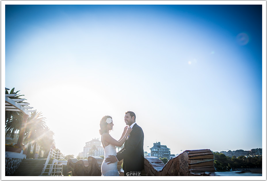 fotografos-bodas-cantabria-atusando-novio-byr