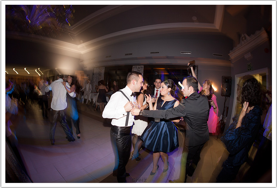 fotografo-bodas-cantabria-cimiano-manueles-fiesta