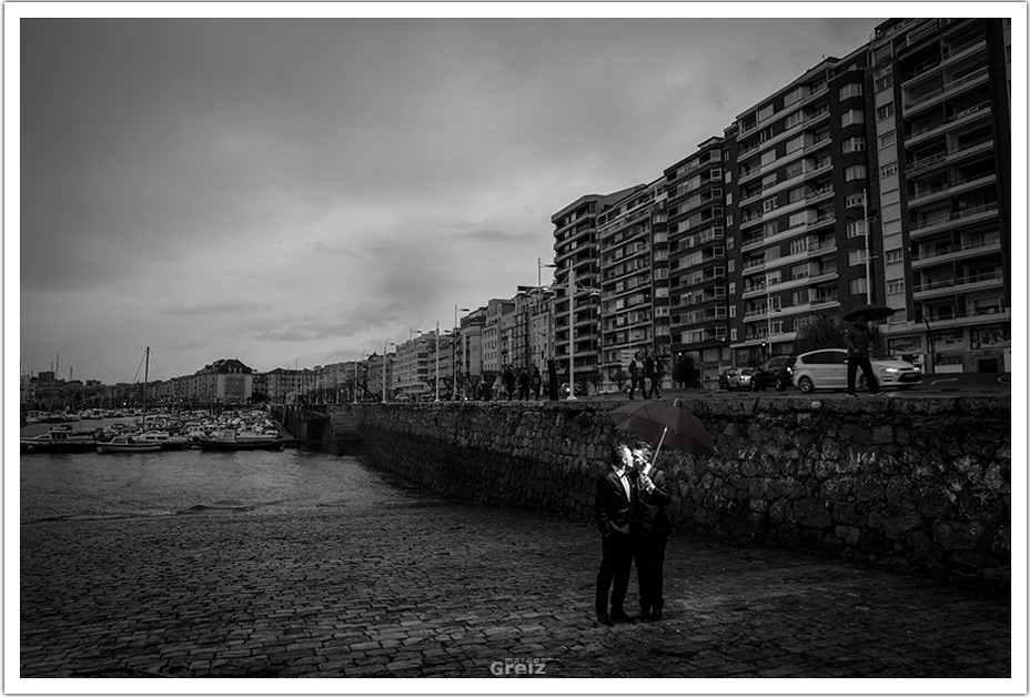 fotografo-bodas--santander-cantabria-manueles-bajo-paraguas