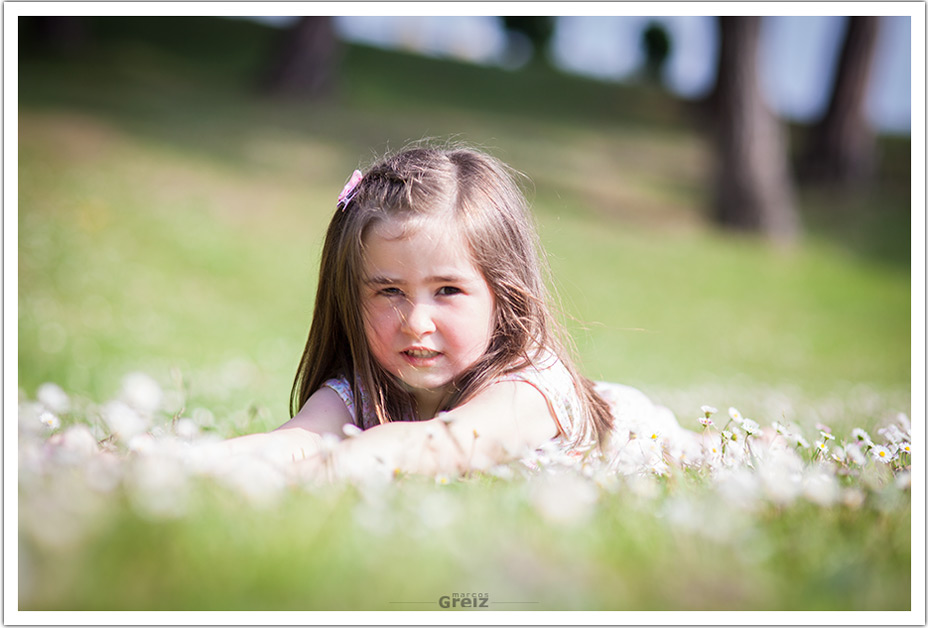 fotografos-niños-santander-paula-marcos-greiz-margaritas