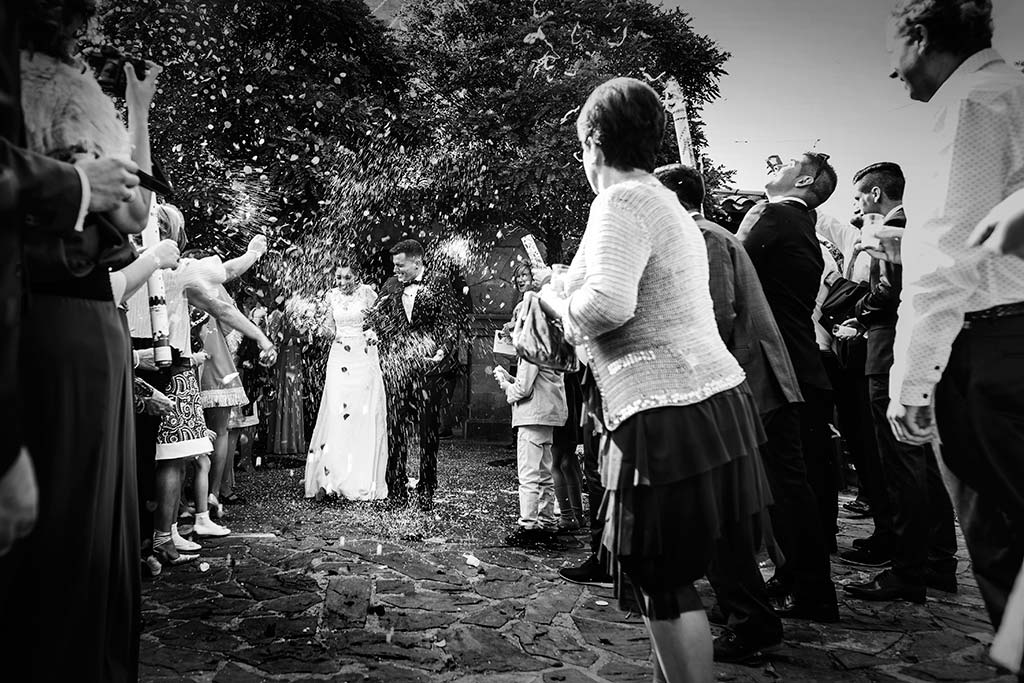 fotos de boda solares salida novios