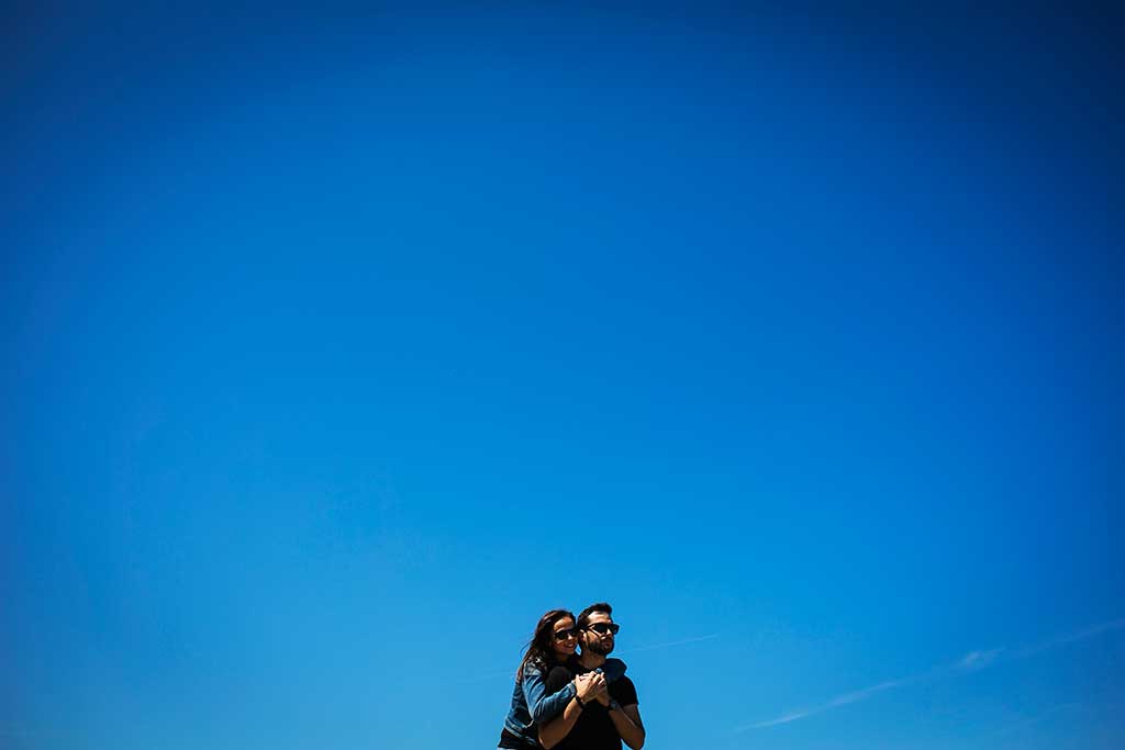 fotografo de bodas preboda liencres isa asier gafas