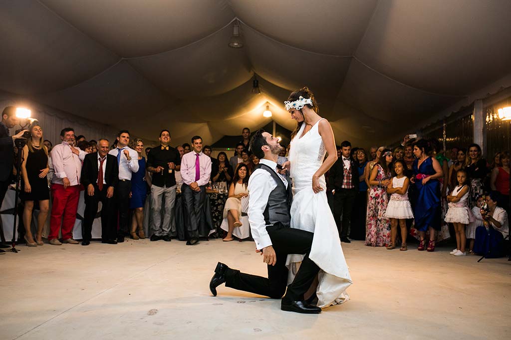 fotografo de bodas Cantabria Isa y Asier baile