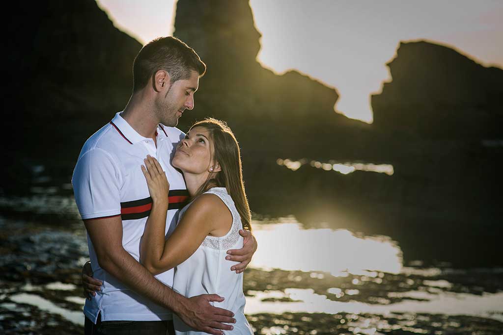 fotógrafo de bodas Cantabria preboda Mario y Carla ternura