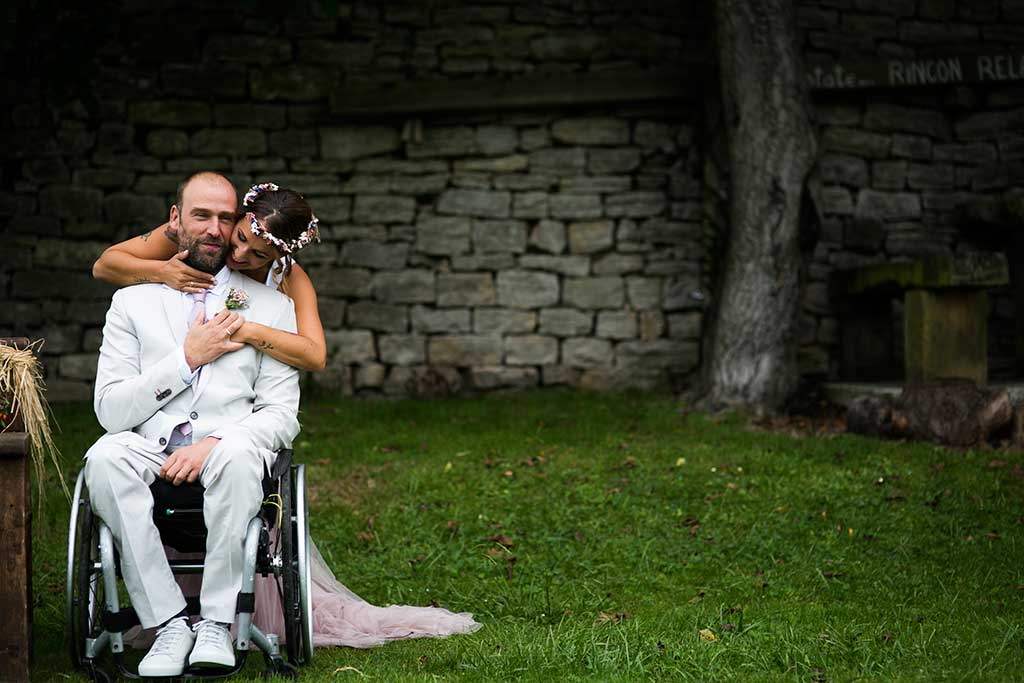fotógrafo de bodas Cantabria abrazo novia