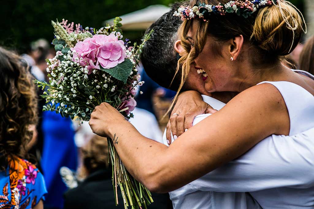 fotógrafo de bodas Cantabria abrazos reales
