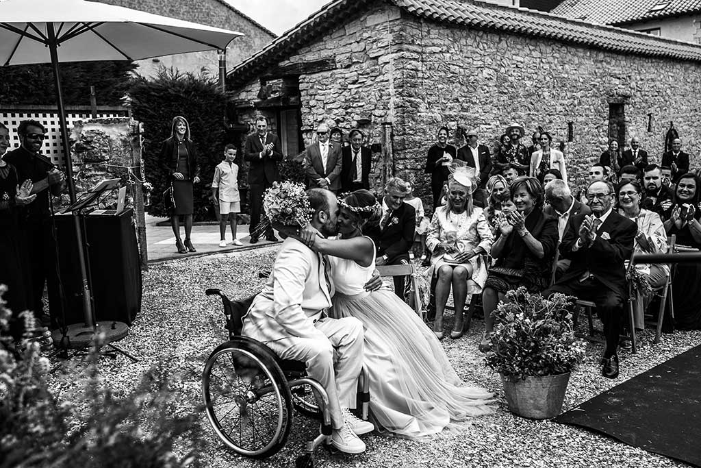 fotógrafo de bodas Cantabria beso novio