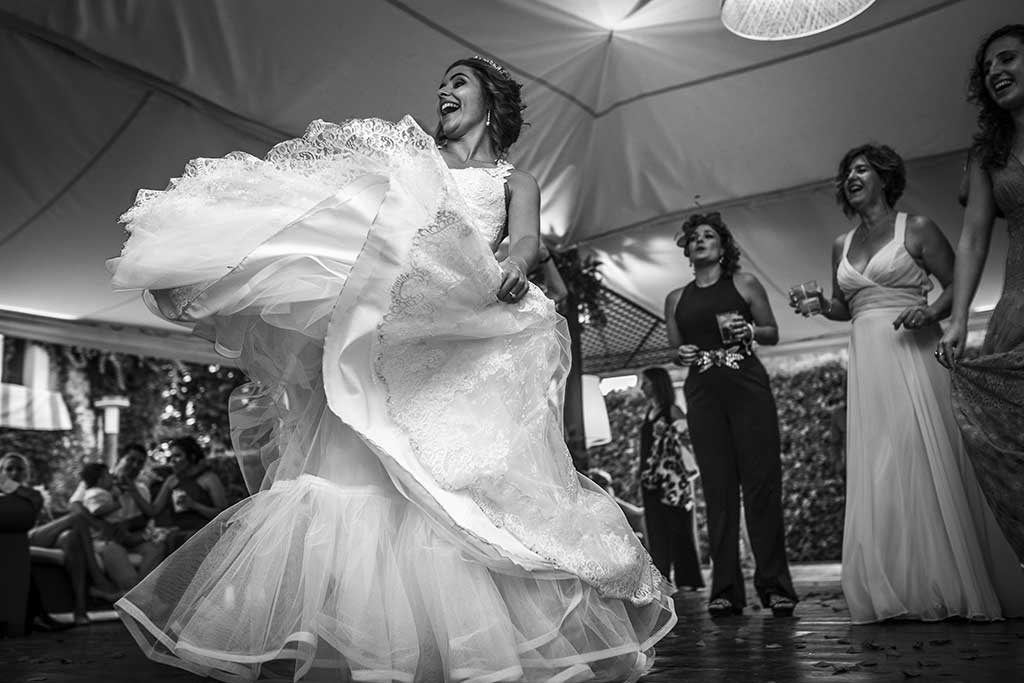 fotografo bodas Cantabria Andrea y Samuel novia baile