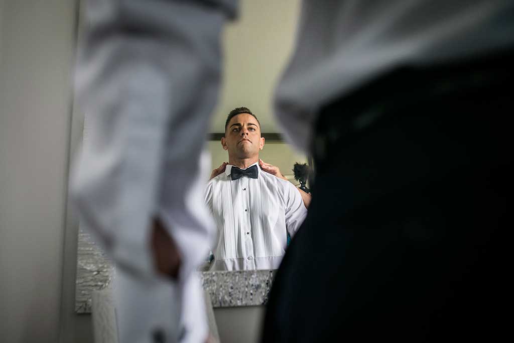 fotógrafo de bodas Santander Sandra y Fran novio espejo