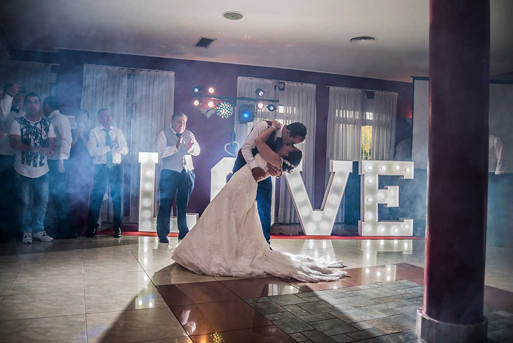 fotógrafo de bodas Cantabria Sara y Luis baile love