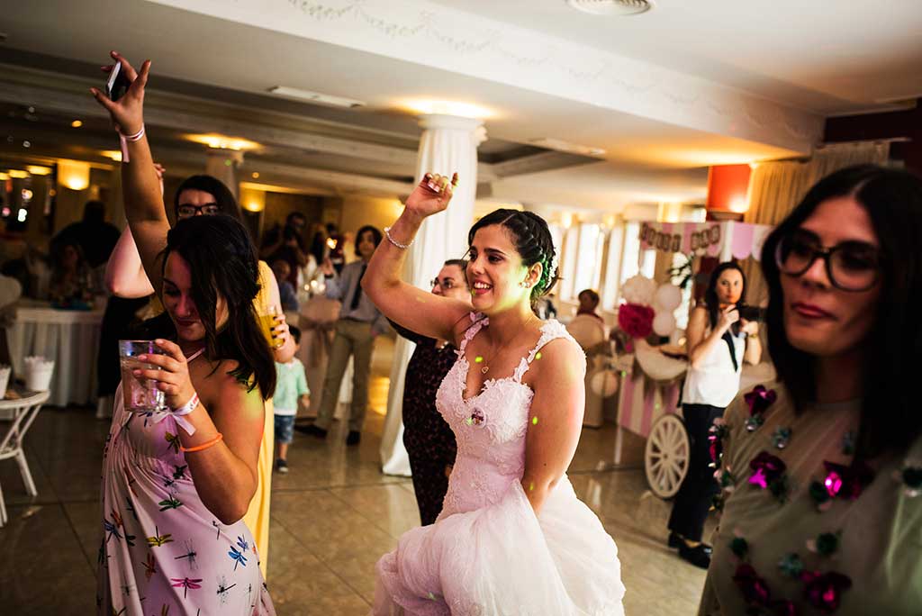 fotógrafo de bodas Cantabria Sara y Luis fiesta