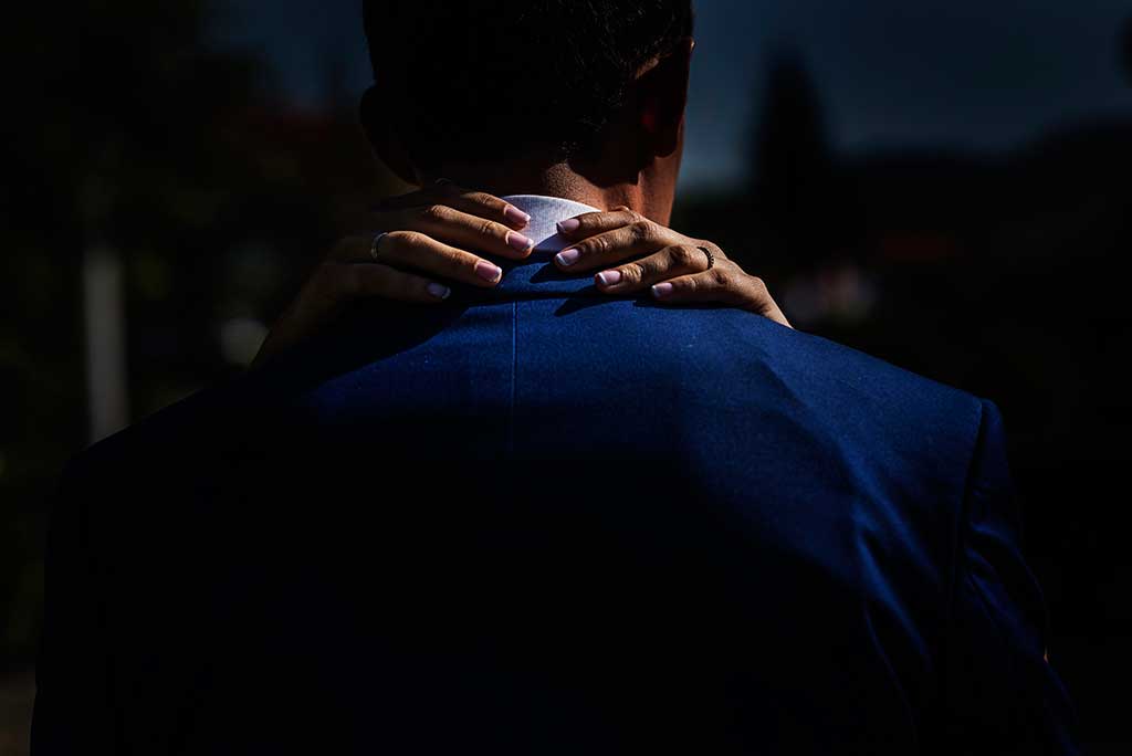 fotógrafo de bodas Cantabria Sara y Luis manos