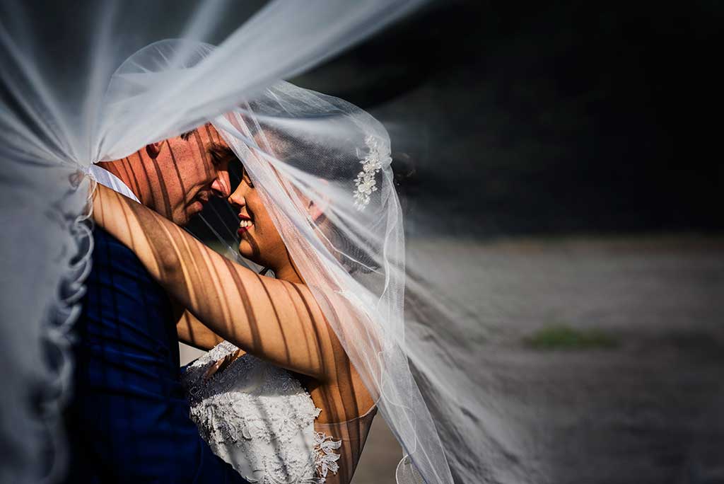 fotógrafo de bodas Cantabria Sara y Luis velo novios