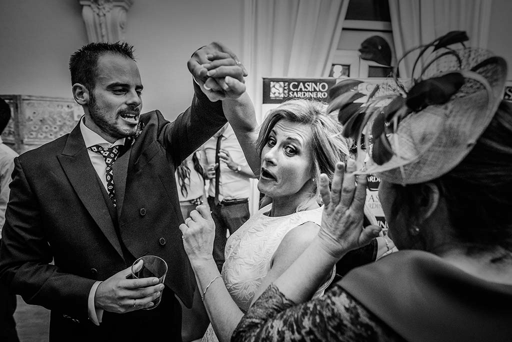 fotografo de bodas en Cantabria Maria y Borja baile mama