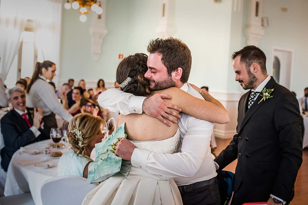 fotografo de bodas en Cantabria Maria y Borja hermano novio