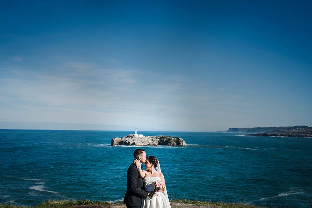 fotografo de bodas en Cantabria Maria y Borja Isla de Mouro