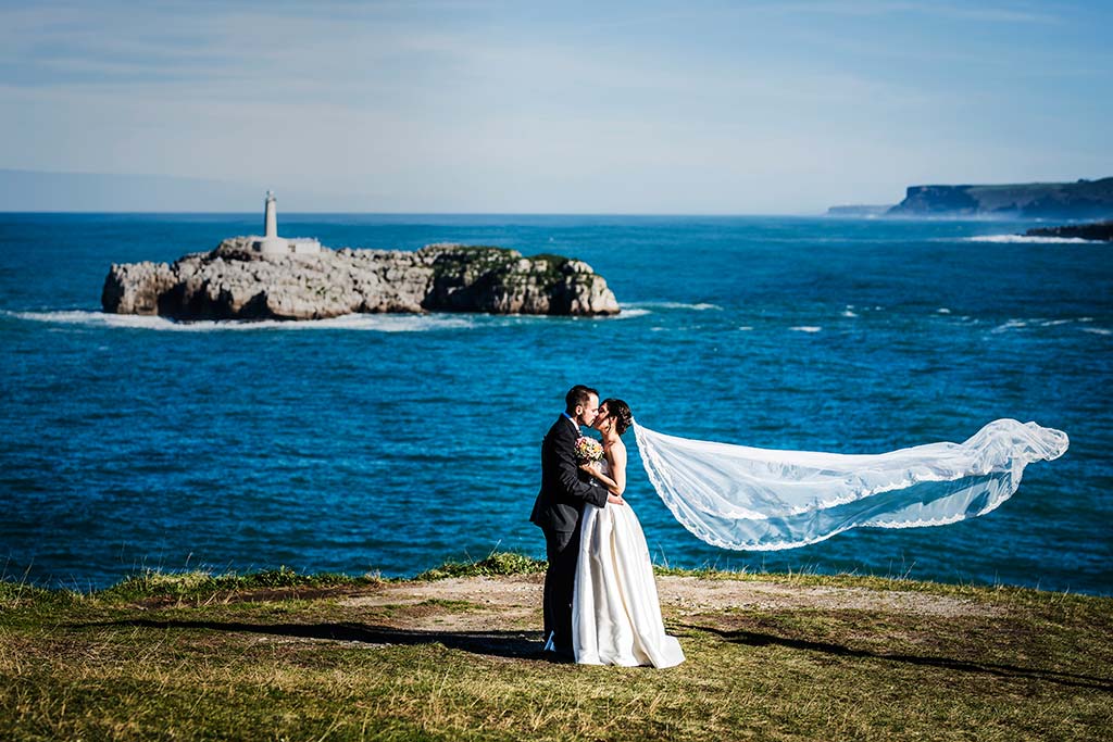 fotografo de bodas en Cantabria Maria y Borja velo Mouro