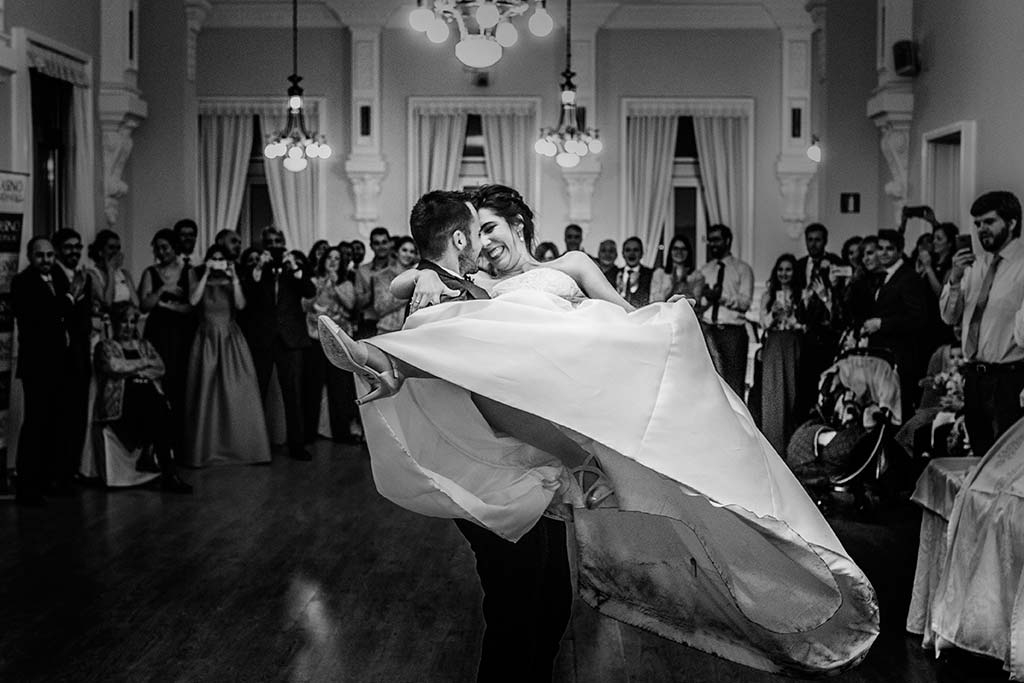 fotografo de bodas en Cantabria Maria y Borja vuelo