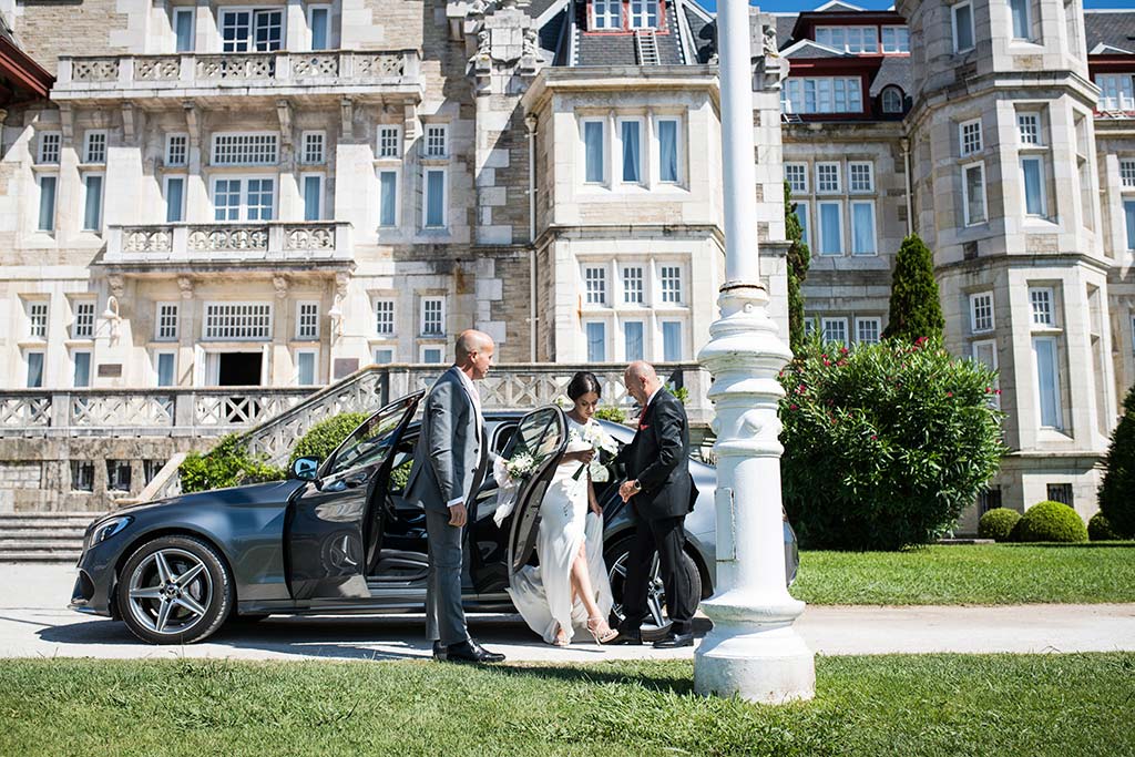 fotografo de bodas Santander Marcos-Greiz Cecilia y Saúl coche novia