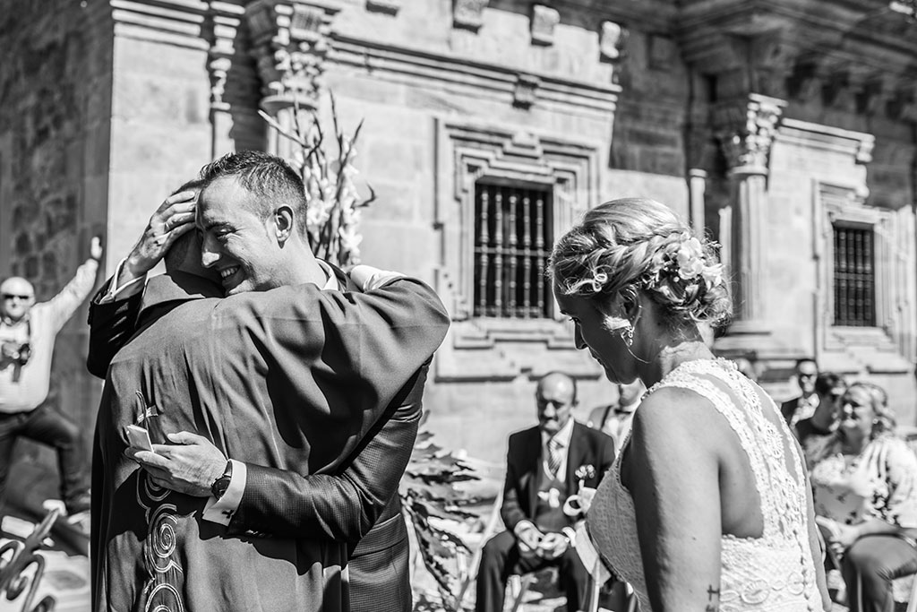 Fotografos de boda Cantabria Maria Aaron Marcos Greiz abrazo