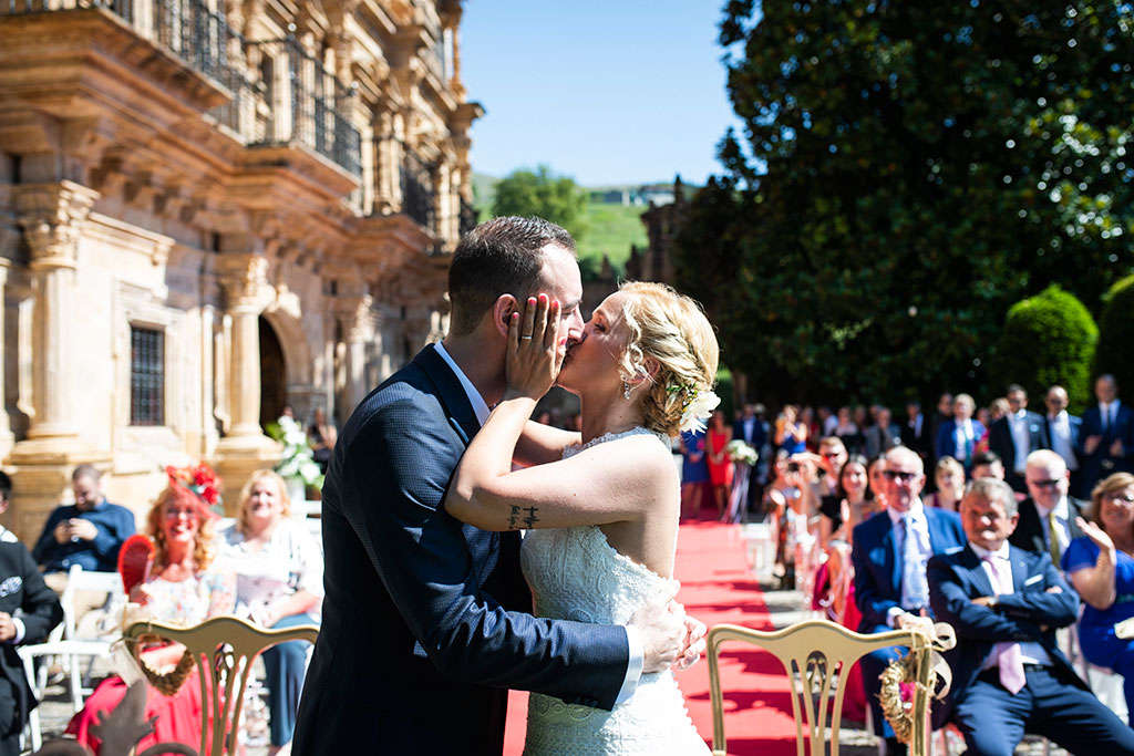 Fotografos de boda Cantabria Maria Aaron Marcos Greiz beso