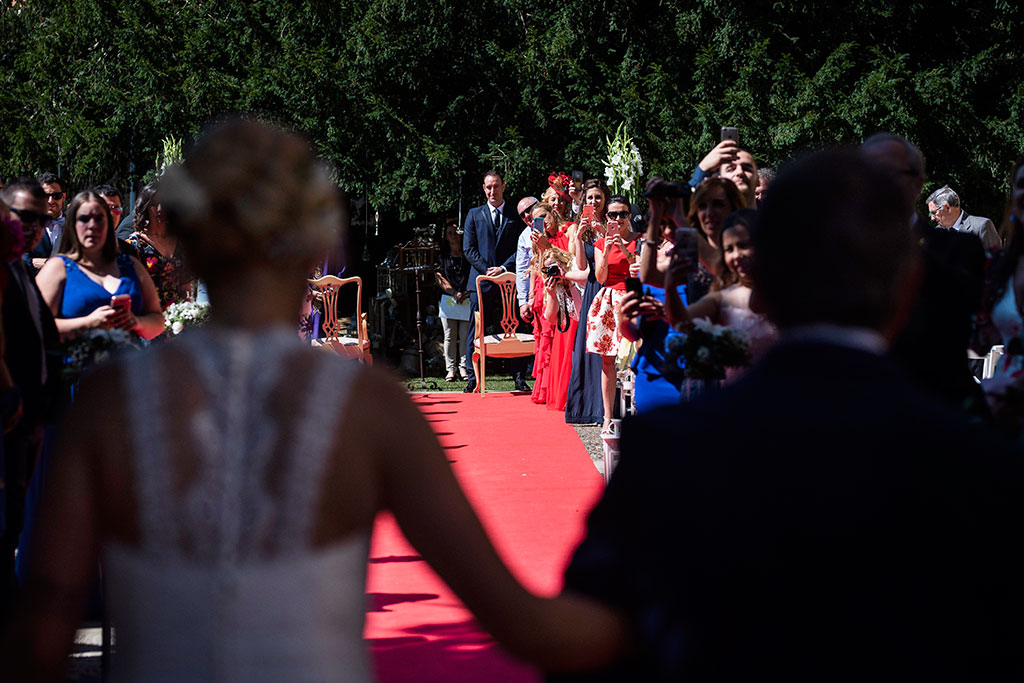 Fotografos de boda Cantabria Maria Aaron Marcos Greiz entrada novia