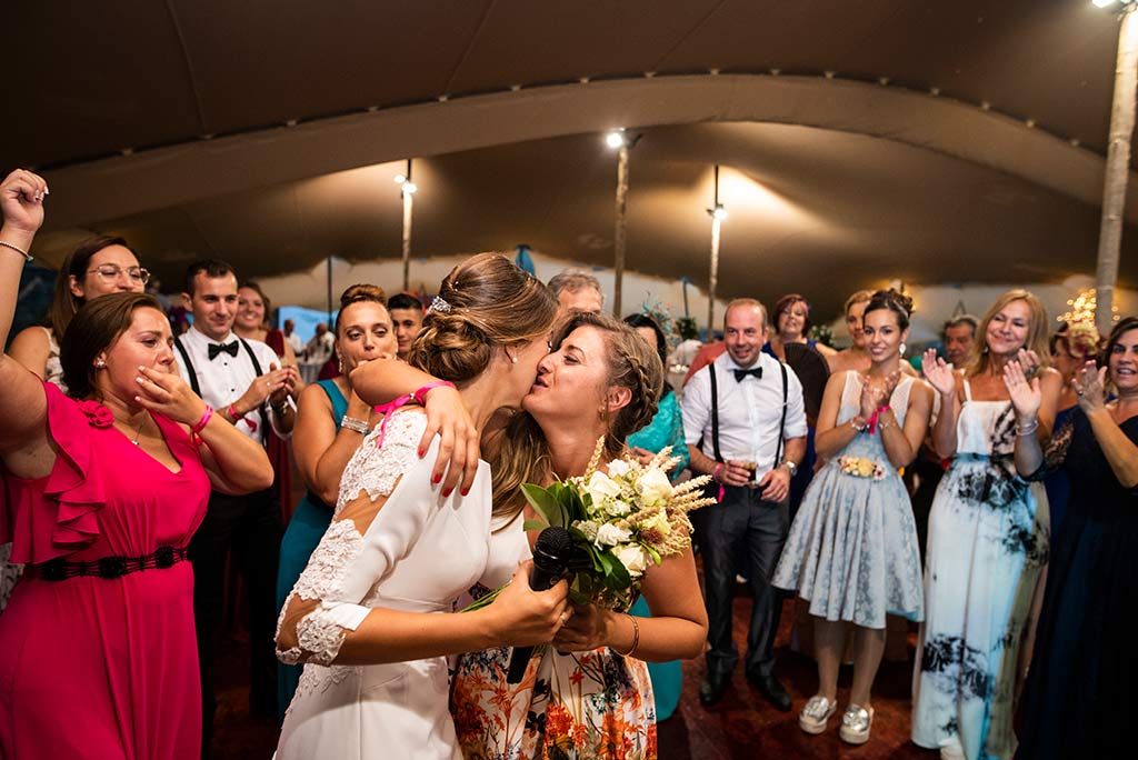 fotógrafo de bodas Cantabria Ana y Mario amiga