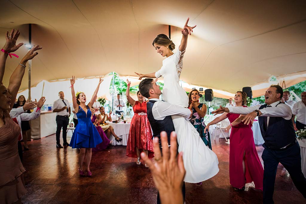 fotógrafo de bodas Cantabria Ana y Mario nupcial baile