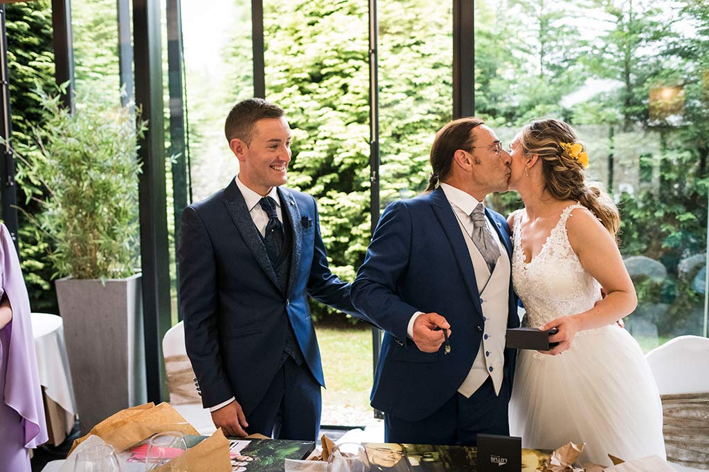 Fotógrafo de bodas Cantabria Marcos Greiz, Katia y Sergio papá