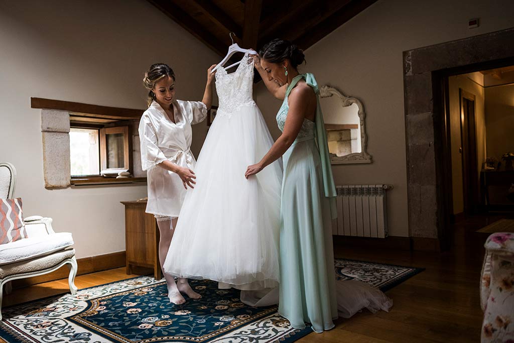 Fotógrafo de bodas Cantabria Marcos Greiz, Katia y Sergio vestido novia