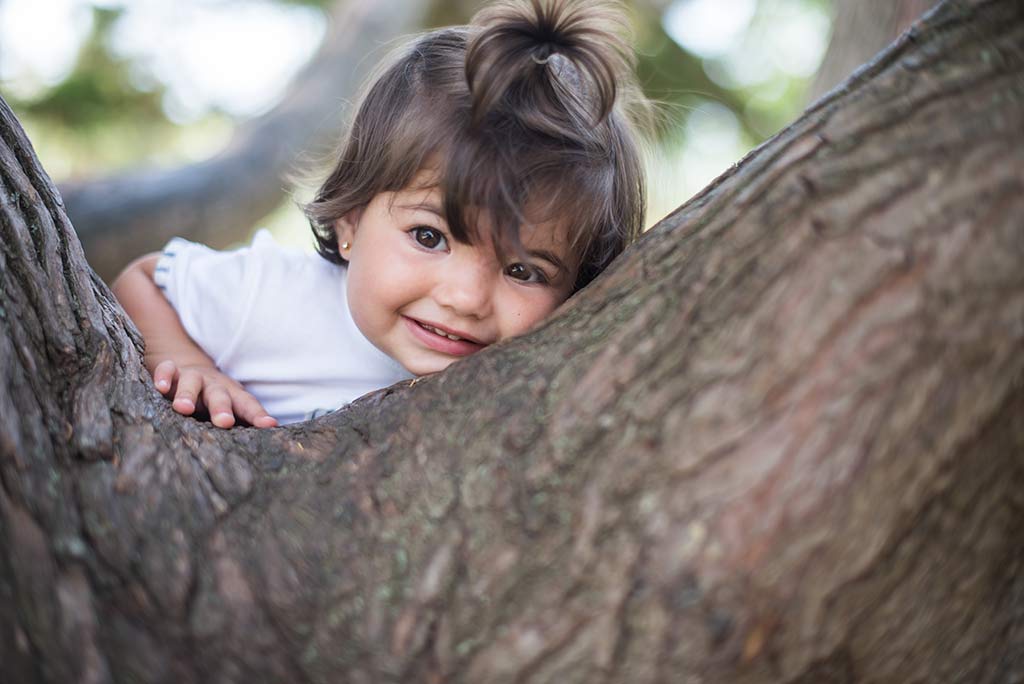 fotos de niños Santander Marcos Greiz Lia arbol