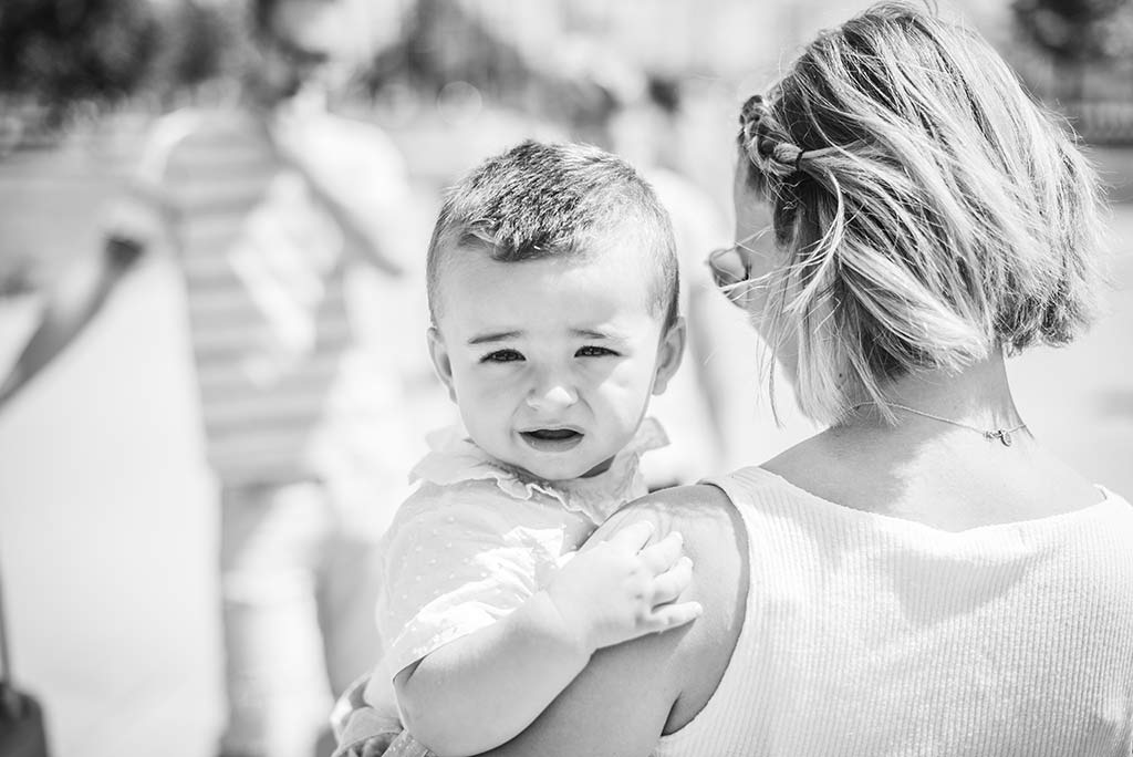 fotos de niños Santander Marcos Greiz Lia brazos