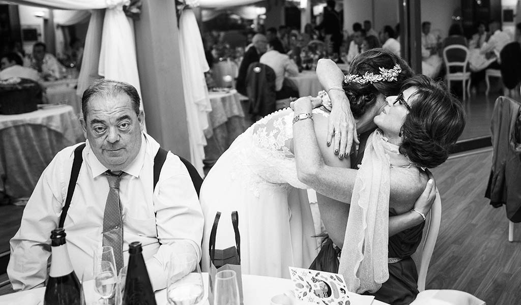 fotógrafo de bodas Marta Ricardo Marcos Greiz mama