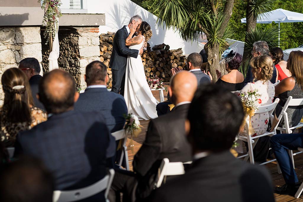 Fotógrafo de bodas Santander Marcos Greiz Noe Ricardo besos