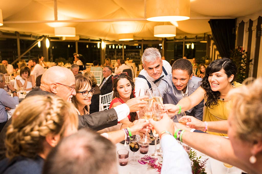 Fotógrafo de bodas Santander Marcos Greiz Noe Ricardo brindis