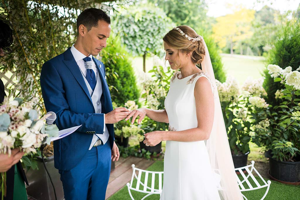 Fotógrafo de bodas Cantabria Marcos Greiz Isa Jose anillos