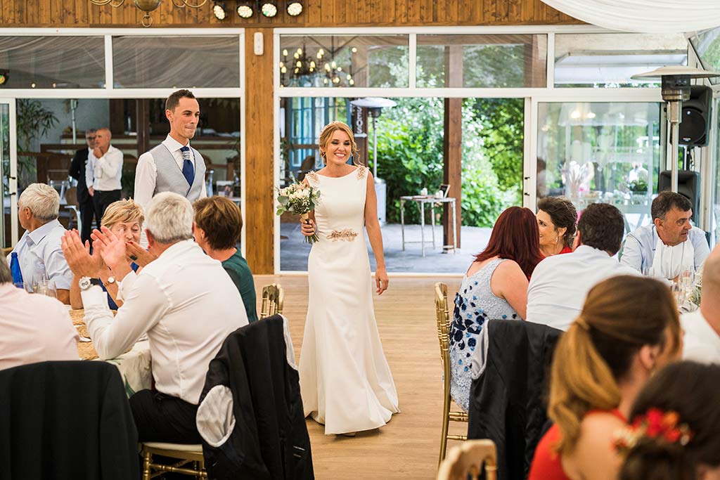 Fotógrafo de bodas Cantabria Marcos Greiz Isa Jose ramilletes