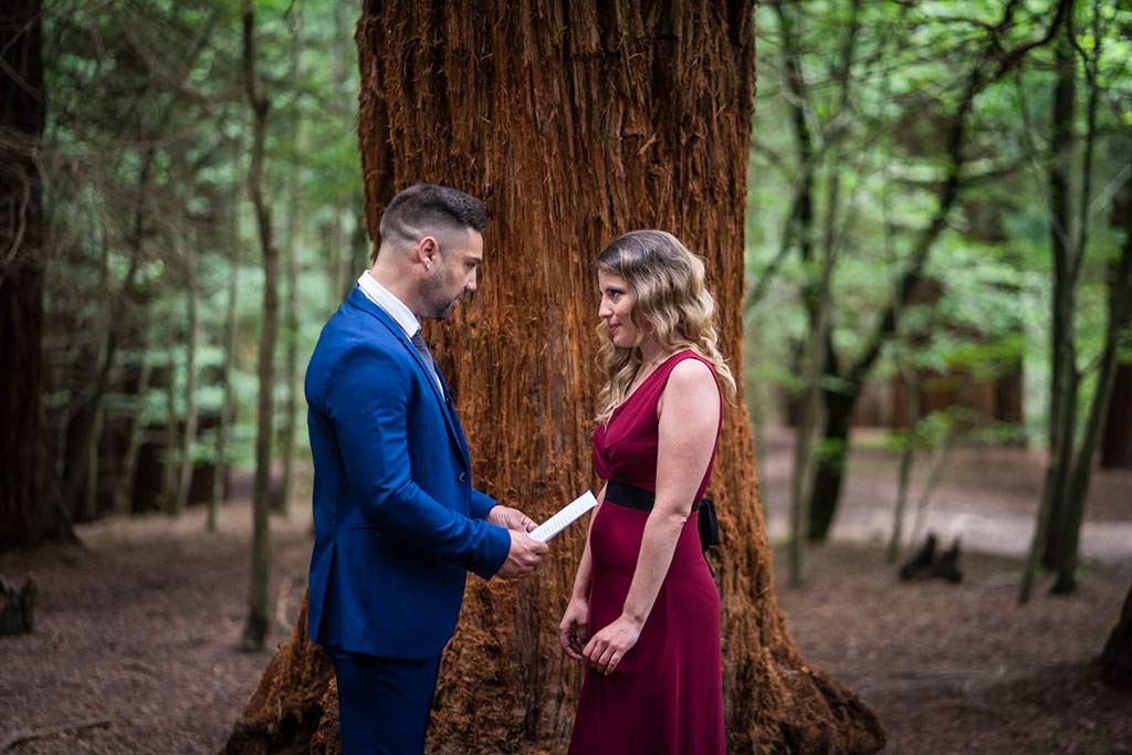 boda íntima en Cantabria Marcos Greiz lectura