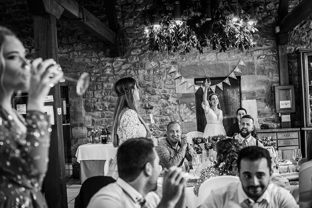 Fotógrafo de bodas Cantabria Marcos Greiz Deva Jorge brindis