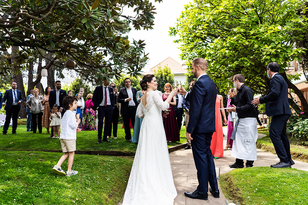 fotografía bodas Santander Cantabria Sara e Ivan brindis