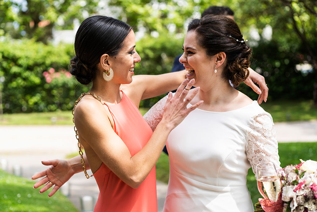 fotografía bodas Santander Cantabria Sara e Ivan hermana