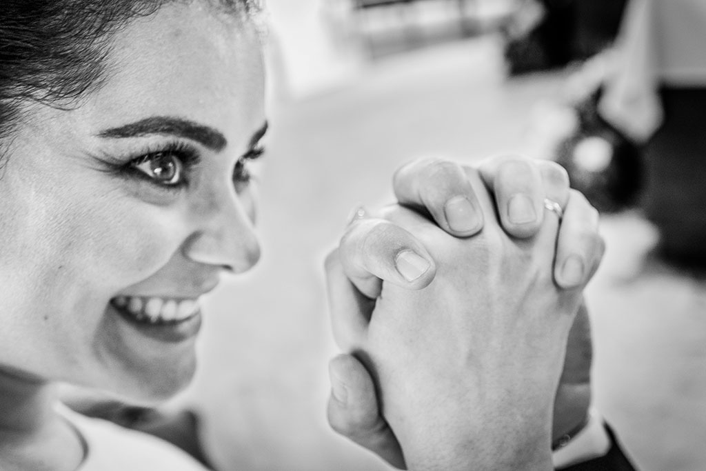 fotografía bodas Santander Cantabria Sara e Ivan mano