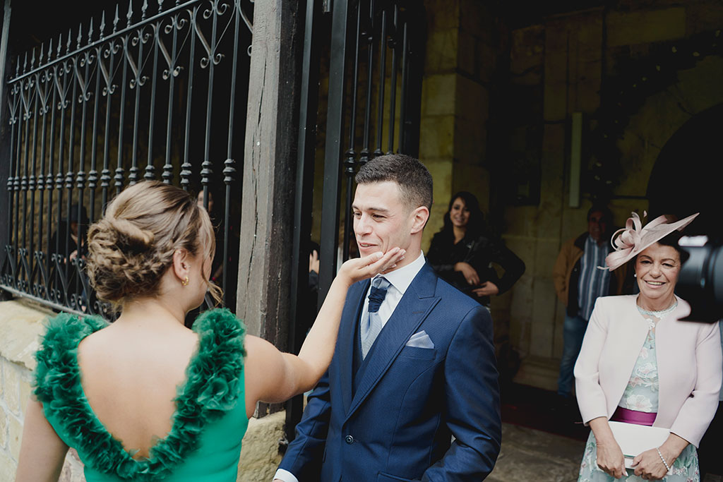 Fotógrafo de boda Cantabria Marcos Greiz mano