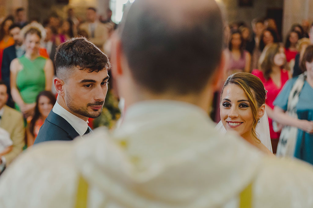 La pareja en la ceremonia