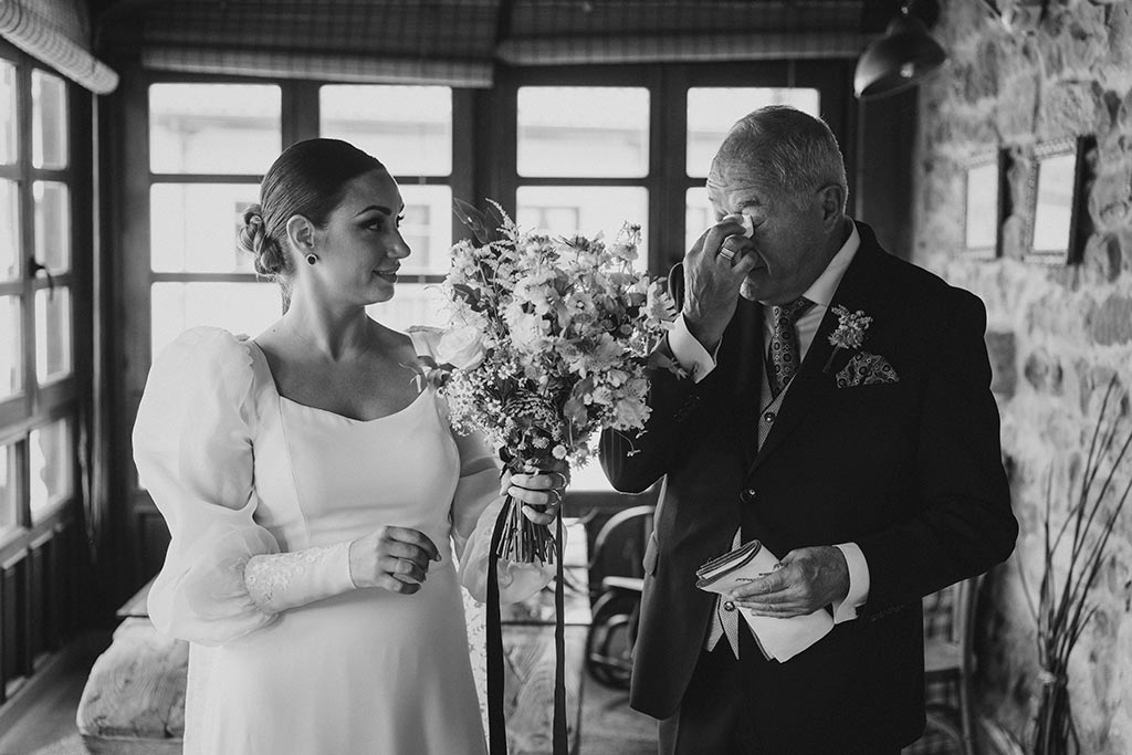 fotografia-bodas-cantabria-fraguas-marcos-greiz-sara-diego-padrino Fotógrafo de bodas Casona de las Fraguas Marcos Greiz Sara y Diego
