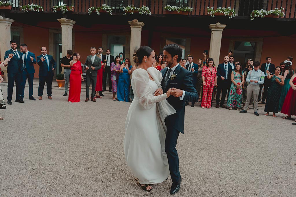 fotografo-bodas-cantabria-casona-fraguas-marcos-greiz-sara-diego-baile-pareja Fotógrafo de bodas Casona de las Fraguas Marcos Greiz Sara y Diego