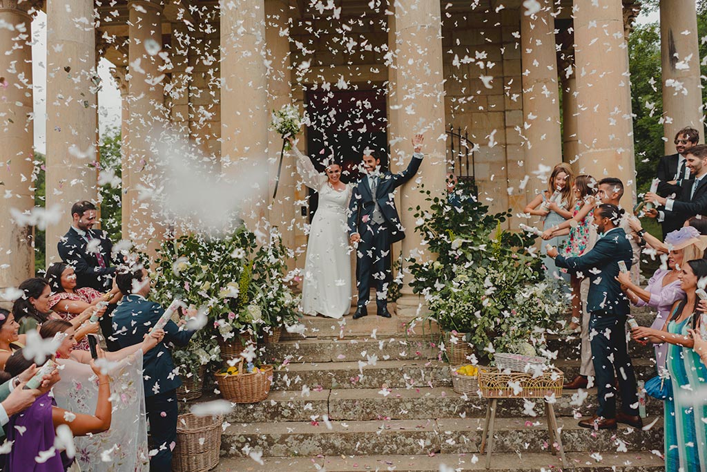 fotografo-bodas-cantabria-fraguas-marcos-greiz-sara-diego-mariposas Fotógrafo de bodas Casona de las Fraguas Marcos Greiz Sara y Diego